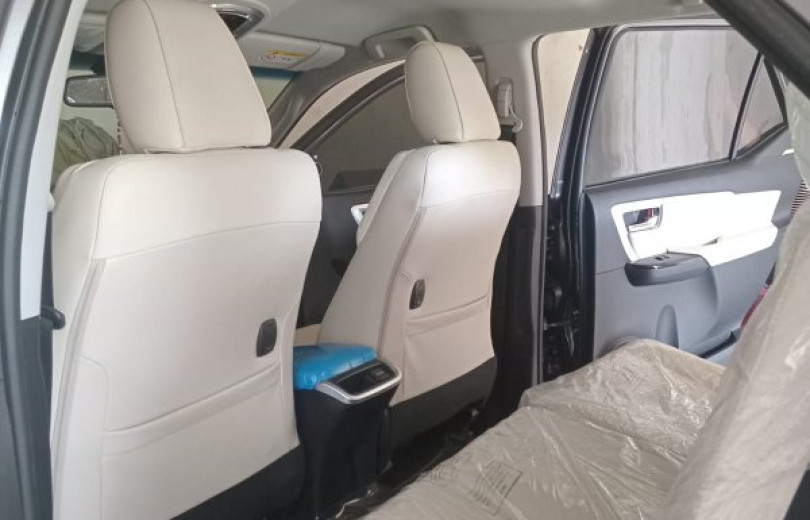 TOYOTA HILUX SW4 2020 2.8 SW4 DIAMOND 4X4 7 LUGARES 16V TURBO  DIESEL 4P AUTOMÁTICO  - Carango - 129898 - Foto 10 TOYOTA HILUX SW4 2020 2.8 SW4 DIAMOND 4X4 7 LUGARES 16V TURBO  DIESEL 4P AUTOMÁTICO  - Carango 129898 - Foto 10