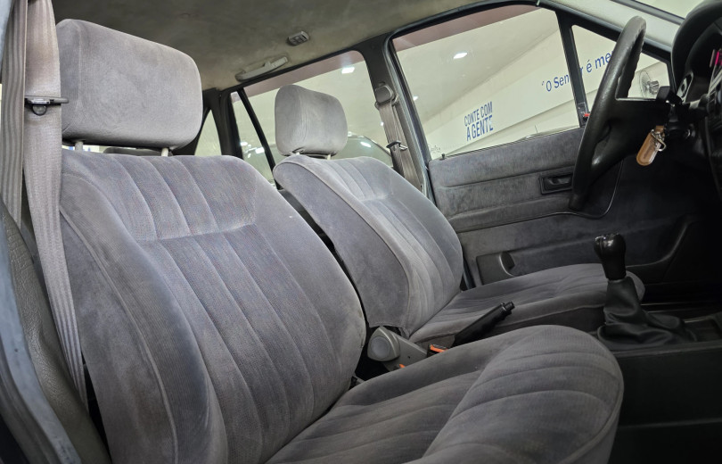 VOLKSWAGEN SANTANA 1996 2.0 GLSI 8V GASOLINA 4P MANUAL - Carango - 129745 - Foto 9 VOLKSWAGEN SANTANA 1996 2.0 GLSI 8V GASOLINA 4P MANUAL - Carango 129745 - Foto 9