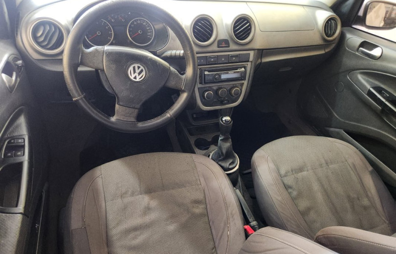 VOLKSWAGEN VOYAGE 2010 1.0 I-TREND TOTAL FLEX 4P MANUAL - Carango - 129775 - Foto 6 VOLKSWAGEN VOYAGE 2010 1.0 I-TREND TOTAL FLEX 4P MANUAL - Carango 129775 - Foto 6