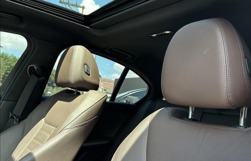 BMW 320i 2024 2.0 16V TURBO FLEX M SPORT AUTOMÁTICO - Carango - 128431 - Foto 2 BMW 320i 2024 2.0 16V TURBO FLEX M SPORT AUTOMÁTICO - Carango 128431 - Foto 2