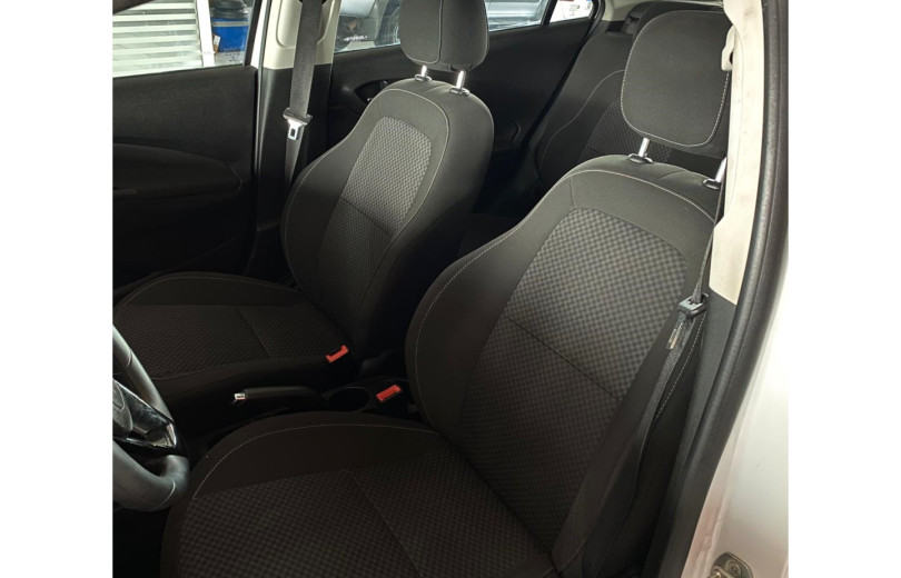 CHEVROLET PRISMA 2018 1.4 MPFI LT 8V FLEX 4P MANUAL - Carango - 130562 - Foto 7 CHEVROLET PRISMA 2018 1.4 MPFI LT 8V FLEX 4P MANUAL - Carango 130562 - Foto 7