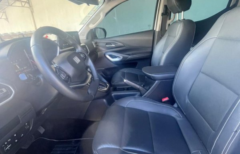 FIAT TITANO 2025 Titano Ranch 2.2 16V 4x4 TB Diesel Aut. - Carango - 130542 - Foto 8 FIAT TITANO 2025 Titano Ranch 2.2 16V 4x4 TB Diesel Aut. - Carango 130542 - Foto 8