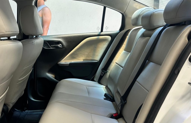 HONDA CITY 2015 CITY Sedan EX 1.5 Flex 16V 4p Aut. - Carango - 130565 - Foto 4 HONDA CITY 2015 CITY Sedan EX 1.5 Flex 16V 4p Aut. - Carango 130565 - Foto 4