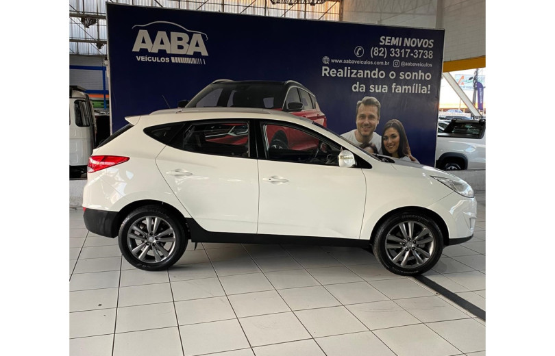 HYUNDAI IX35 2013 2.0 MPI 4X2 16V FLEX 4P AUTOMÁTICO - Carango - 130557 - Foto 3 HYUNDAI IX35 2013 2.0 MPI 4X2 16V FLEX 4P AUTOMÁTICO - Carango 130557 - Foto 3