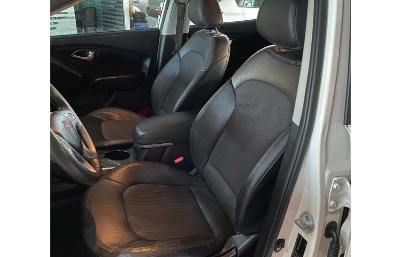 HYUNDAI IX35 2013 2.0 MPI 4X2 16V FLEX 4P AUTOMÁTICO - Carango - 130557 - Foto 10 HYUNDAI IX35 2013 2.0 MPI 4X2 16V FLEX 4P AUTOMÁTICO - Carango 130557 - Foto 10