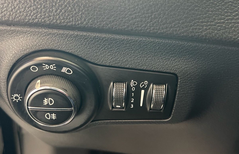 JEEP COMPASS 2017 2.0 16V FLEX LONGITUDE AUTOMÁTICO - Carango - 130532 - Foto 5 JEEP COMPASS 2017 2.0 16V FLEX LONGITUDE AUTOMÁTICO - Carango 130532 - Foto 5