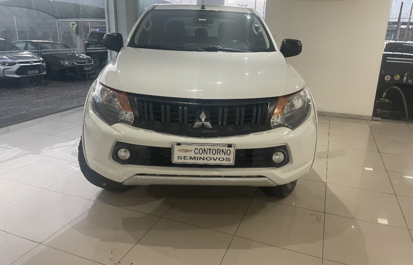 MITSUBISHI L200 TRITON  2023 2.4 16V TURBO DIESEL SPORT GL CD 4P 4X4 MANUAL - Carango - 130514 - Foto 1 MITSUBISHI L200 TRITON  2023 2.4 16V TURBO DIESEL SPORT GL CD 4P 4X4 MANUAL - Carango 130514 - Foto 1