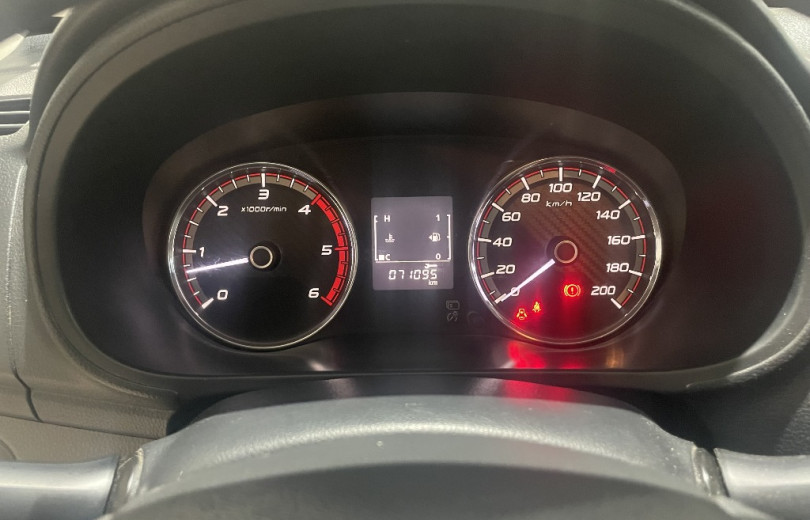 MITSUBISHI L200 TRITON  2023 2.4 16V TURBO DIESEL SPORT GL CD 4P 4X4 MANUAL - Carango - 130514 - Foto 6 MITSUBISHI L200 TRITON  2023 2.4 16V TURBO DIESEL SPORT GL CD 4P 4X4 MANUAL - Carango 130514 - Foto 6