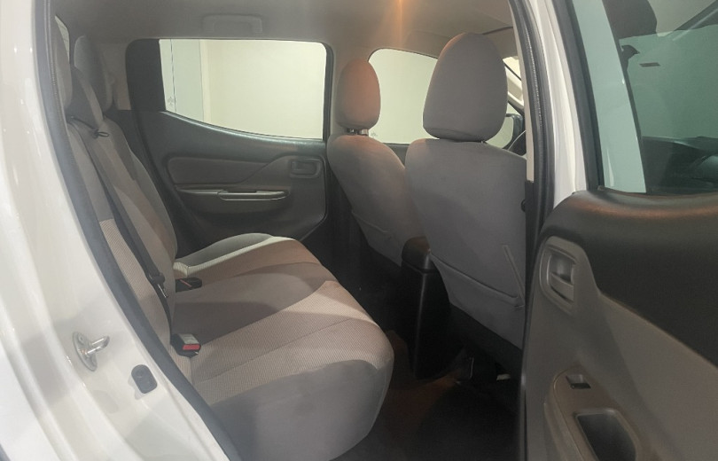 MITSUBISHI L200 TRITON  2023 2.4 16V TURBO DIESEL SPORT GL CD 4P 4X4 MANUAL - Carango - 130514 - Foto 9 MITSUBISHI L200 TRITON  2023 2.4 16V TURBO DIESEL SPORT GL CD 4P 4X4 MANUAL - Carango 130514 - Foto 9