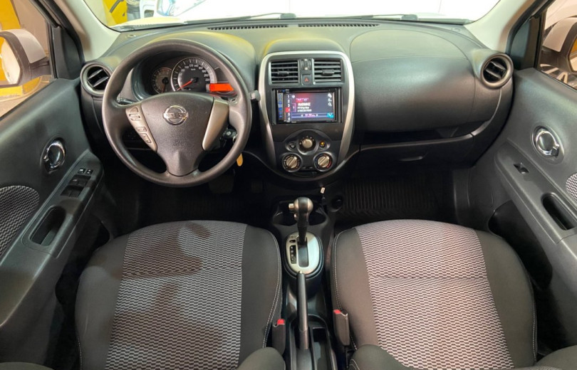 NISSAN MARCH 2017 1.6 SV 16V FLEX 4P AUTOMÁTICO - Carango - 130529 - Foto 6 NISSAN MARCH 2017 1.6 SV 16V FLEX 4P AUTOMÁTICO - Carango 130529 - Foto 6