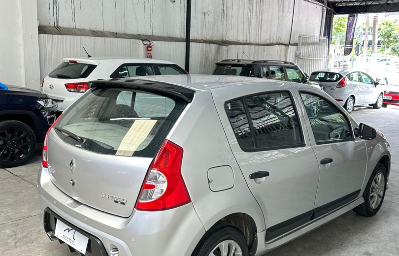 RENAULT SANDERO 2011 SANDERO Expression Hi-Flex 1.6 8V 5p - Carango - 130521 - Foto 4 RENAULT SANDERO 2011 SANDERO Expression Hi-Flex 1.6 8V 5p - Carango 130521 - Foto 4