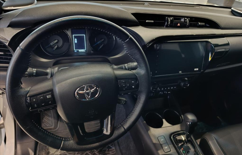 TOYOTA HILUX 2024 2.8 D-4D TURBO DIESEL CD CONQUEST 4X4 AUTOMÁTICO - Carango - 129390 - Foto 5 TOYOTA HILUX 2024 2.8 D-4D TURBO DIESEL CD CONQUEST 4X4 AUTOMÁTICO - Carango 129390 - Foto 5