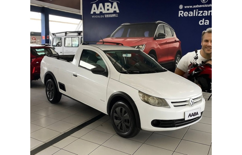 VOLKSWAGEN SAVEIRO 2013 1.6 MI CS 8V FLEX 2P MANUAL G.V - Carango - 130556 - Foto 1 VOLKSWAGEN SAVEIRO 2013 1.6 MI CS 8V FLEX 2P MANUAL G.V - Carango 130556 - Foto 1