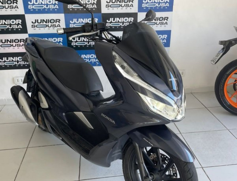 Honda Pcx Latest Scooty In 2020 HONDA PCX 2020 GASOLINA